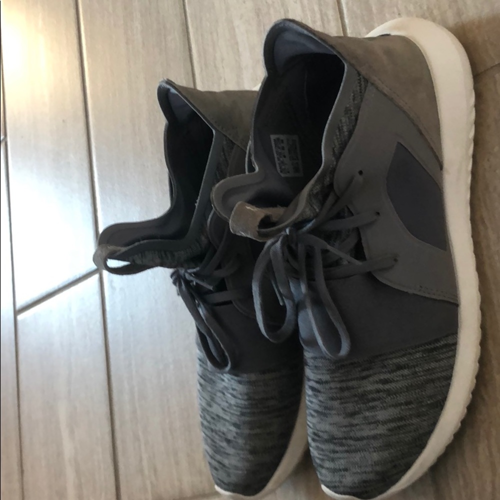 Adidas Tubular Defiant Sneakers